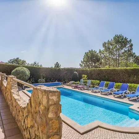 Stunning Seaside With Swimming Pool *