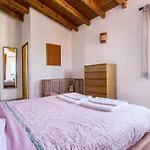 Stunning Seaside With Swimming Pool Feriehus Vales (Faro)