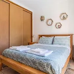 Stunning Seaside With Swimming Pool Feriehus Vales (Faro)