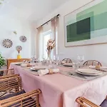 Stunning Seaside With Swimming Pool Feriehus *