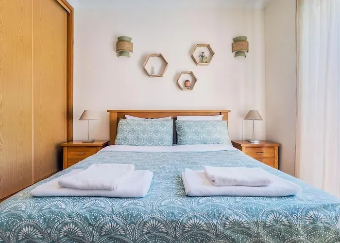 別荘 Stunning Seaside With Swimming Pool Vales