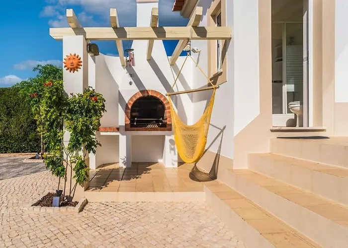 Stunning Seaside With Swimming Pool